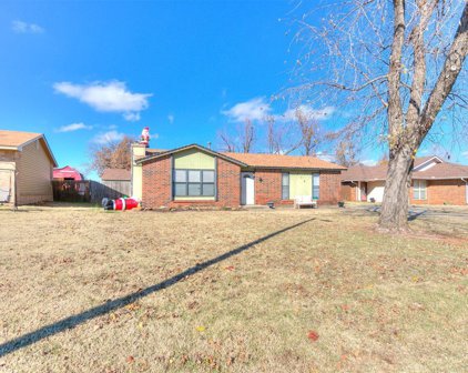 713 N Pine Branch Way, Mustang