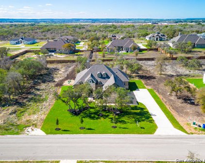 189 Bauer Ln, Castroville
