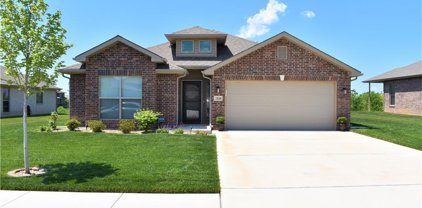 7520 Arapahoe Drive, Shawnee