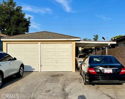 9230 California Avenue, South Gate