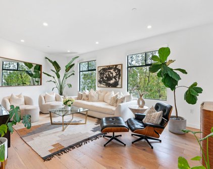 11906  Washington Pl, Los Angeles