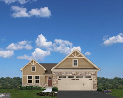 2588 Lamplighter Dr, Frederick