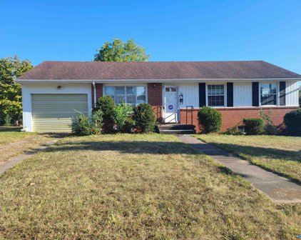100 Link Rd, Waynesboro