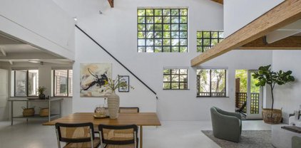 348 Lewis St Unit 3, Oakland