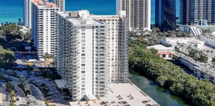 230 174th St Unit #L0-3, Sunny Isles Beach