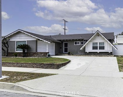 935 Fuchsia Avenue, Glendora
