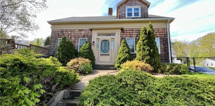 18 High  Street, Scituate
