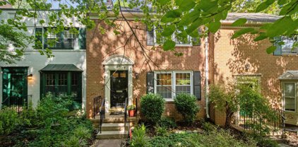 1815 Wainwright Dr, Reston