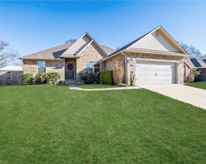 430 Carlson Street, Centerton