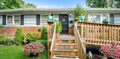 1931 Miller Place, Merrick