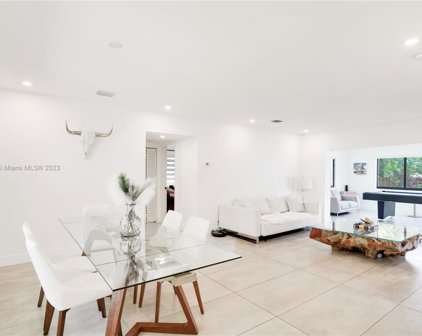 2 Nw 111th St, Miami Shores