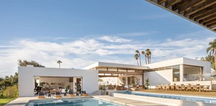 28837  Selfridge Dr, Malibu