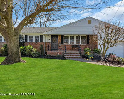 812 Fay Court, Point Pleasant