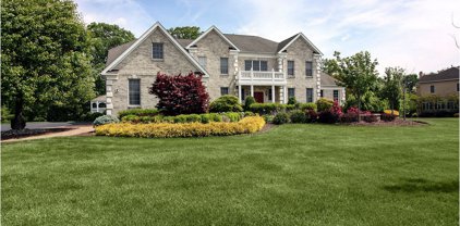 9 Summer Drive, Freehold