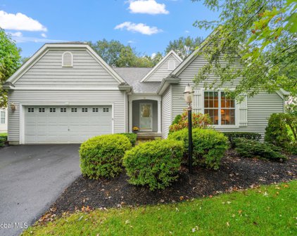 14 Mayfield Drive, Clifton Park