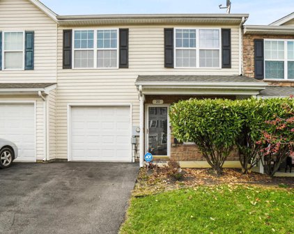 20 Fuzzy Tail Dr, Ranson
