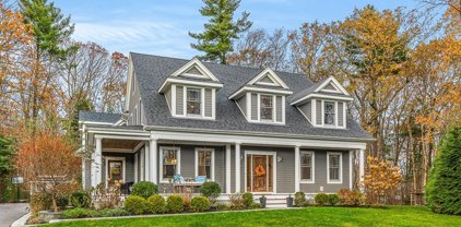 17 Hancock Ct, Walpole