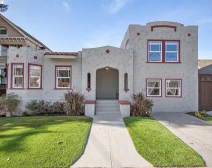 1213 Lafayette St, Alameda