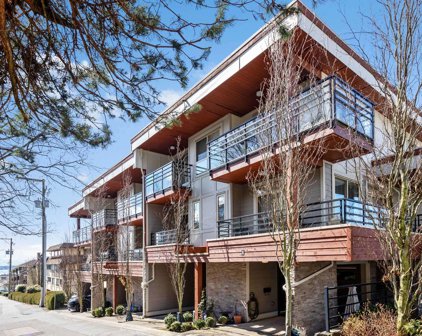 15118 Thrift Avenue Unit 4, White Rock