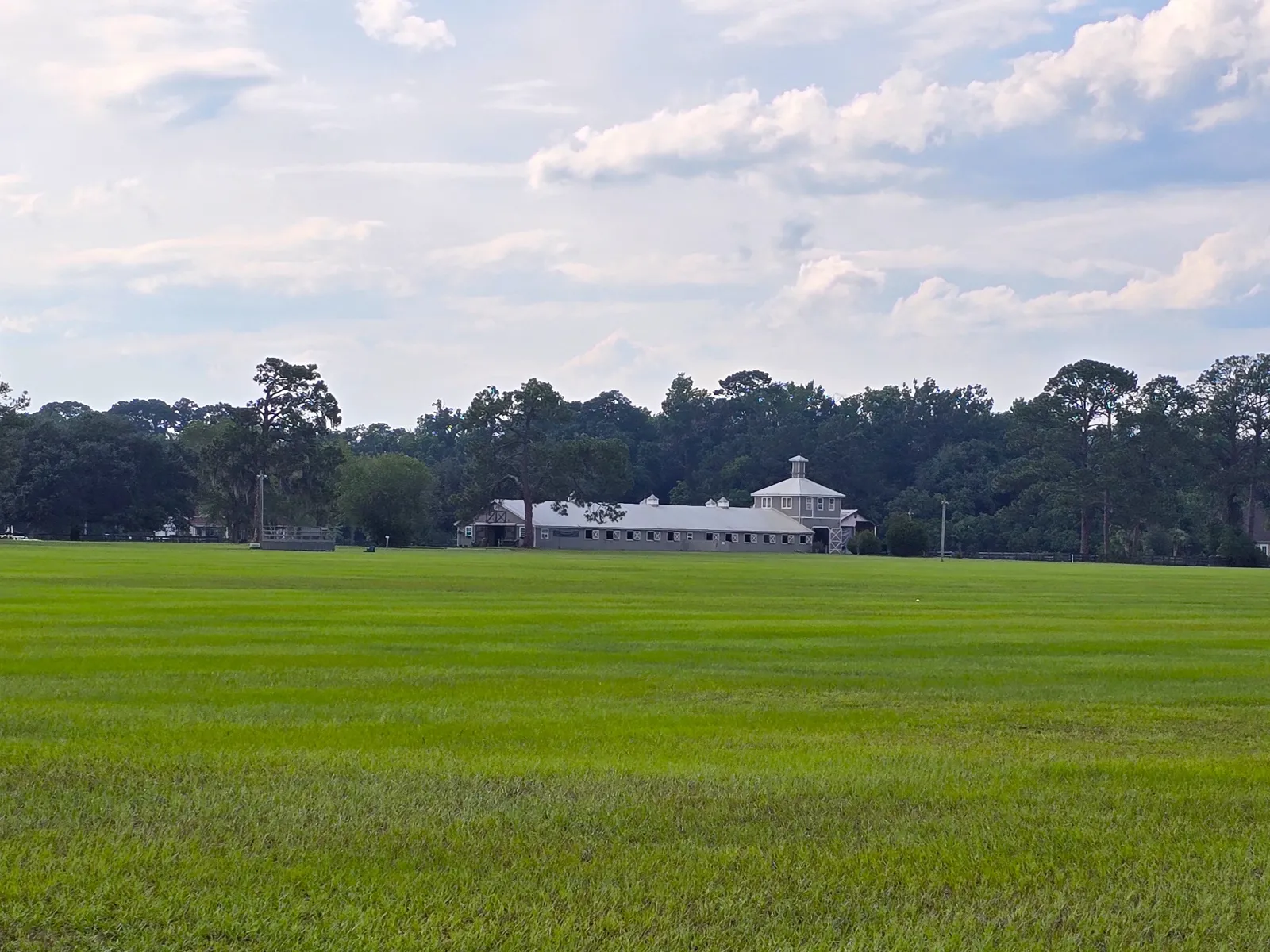 Rose Hill Plantation equestrian center stables in Bluffton SC