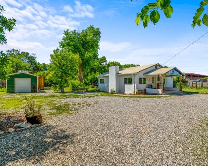 407 Middle San Pedro, Espanola