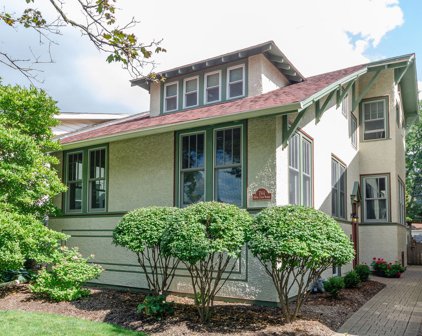744 S East Avenue, Oak Park