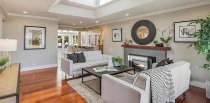4004 Martin DR, San Mateo