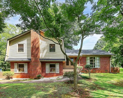 6326 Farmlake  Drive, Mint Hill