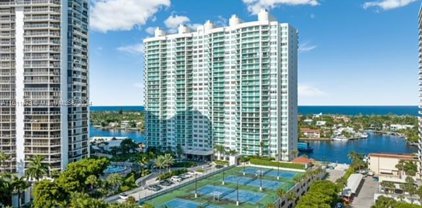 20201 E Country Club Dr Unit #1607, Aventura