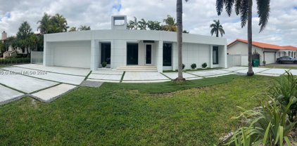 10465 Nw 130th St, Hialeah Gardens