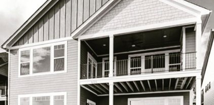 706 Kings Hill, Taylors