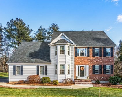 25 Darlene Dr, Southborough