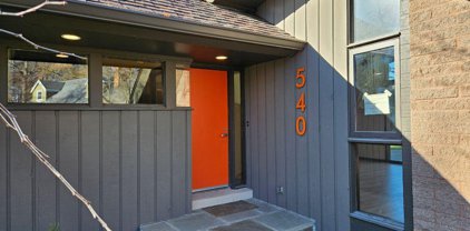 540 West Fairfield Court, Glendale