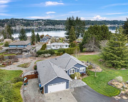 222 Bella Vista Drive, Fox Island