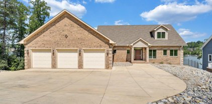 1031 Water Edge Point, Goodview