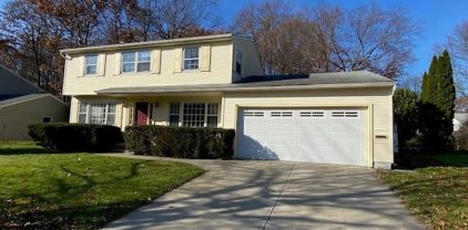 120 Lakewood Parkway, Burlington