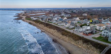 15 Lane 3, Narragansett