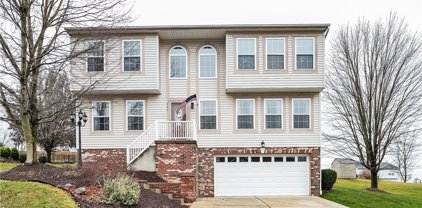 526 Grandshire Dr, Cranberry Twp
