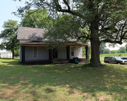 288 W Broad St, Dyer