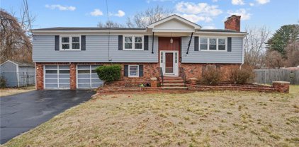 107 Green River  Avenue, Warwick