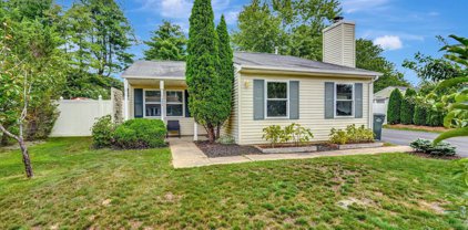14 Cranberry Drive, Tinton Falls