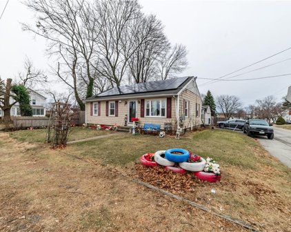 328 Roger Williams  Avenue, East Providence