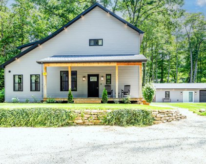 6017 Monroe Street, Coloma