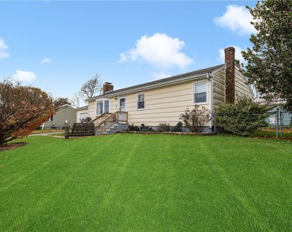 14 Valhalla Drive, Portsmouth