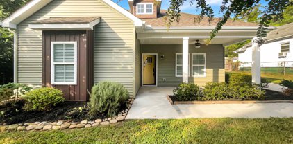 120 Maco Street, Greenville
