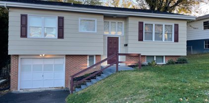 805 W Burke St, Martinsburg