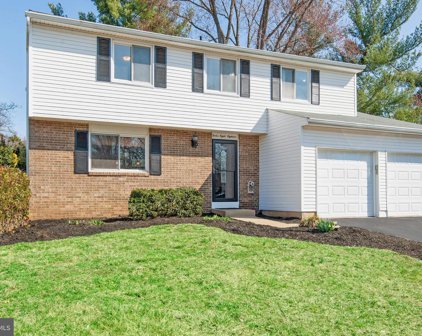 12818 Wrexham Rd, Herndon