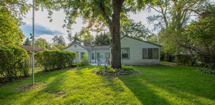 47229 Pinecrest, Shelby Twp