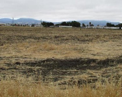 Bert Drive, Hollister