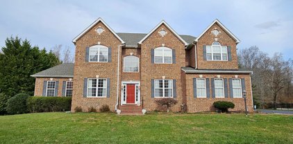 121 Lorins Dr, Huntingtown